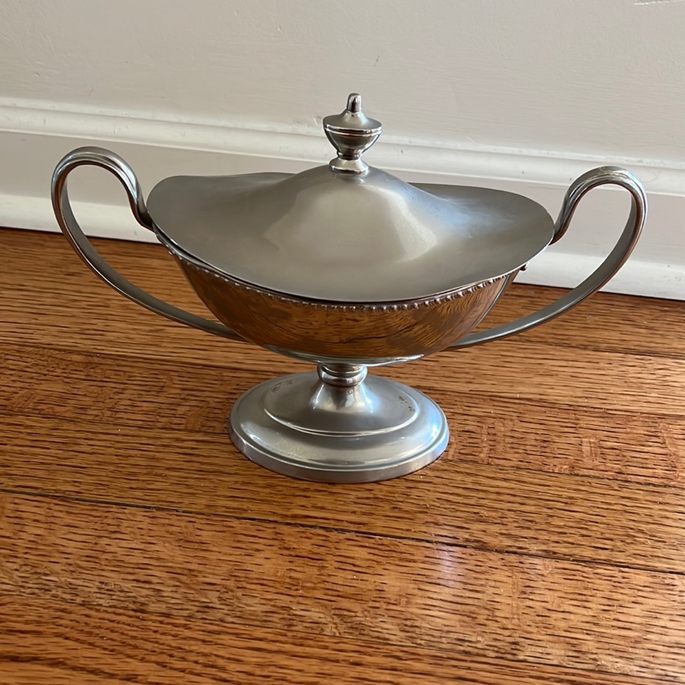 Decorative genie lamp from Global Views